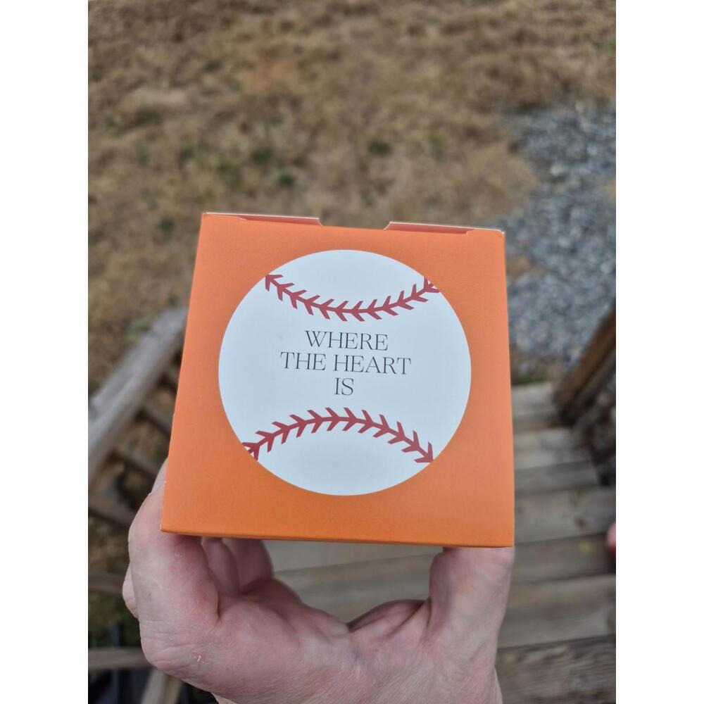 NEW IN BOX HOMESICK CANDLE 13.75oz, GIANTS ORACLE PARK MLB Collectible - Picture 5 of 6